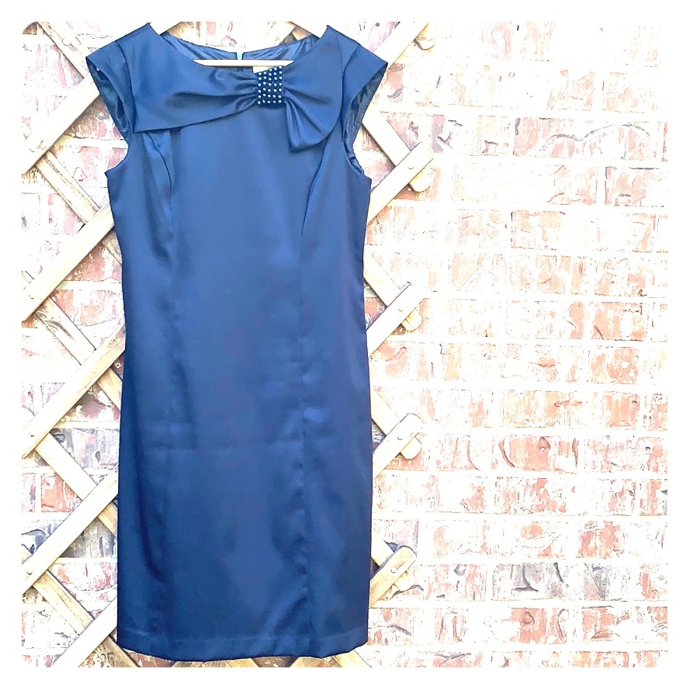 Beautiful blue Navy dress size 10 “Studio I”